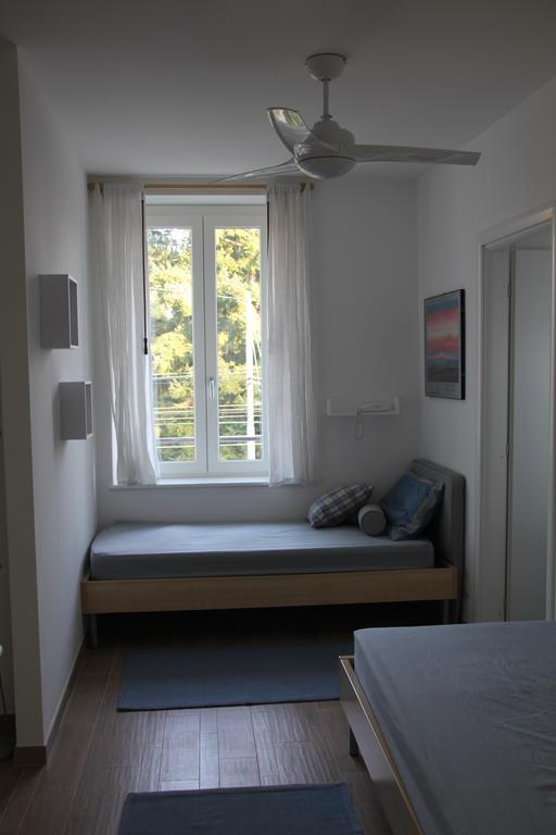 La Ciliegia Bianca Bed & Breakfast Belgirate Ruang foto