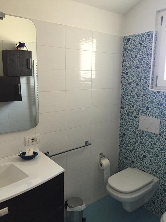 La Ciliegia Bianca Bed & Breakfast Belgirate Bagian luar foto